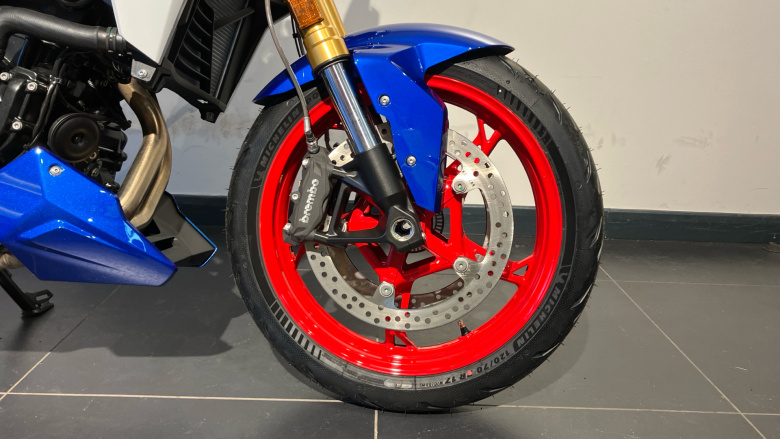 BMW F900 R (25MY)